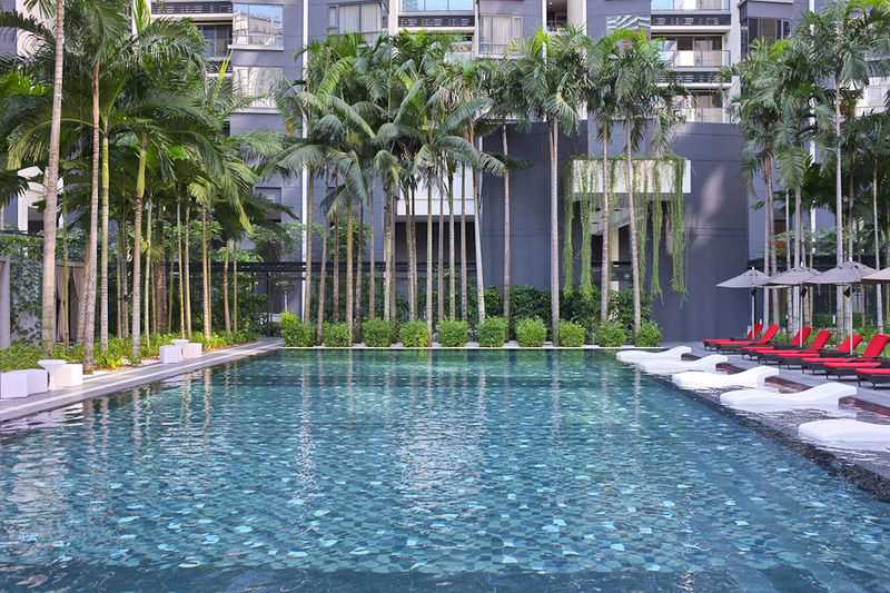 E&O Residences Kuala Lumpur Esterno foto The swimming pool at the hotel