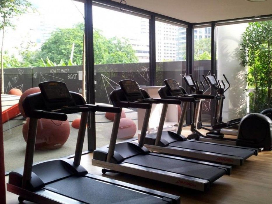 E&O Residences Kuala Lumpur Esterno foto A row of treadmills